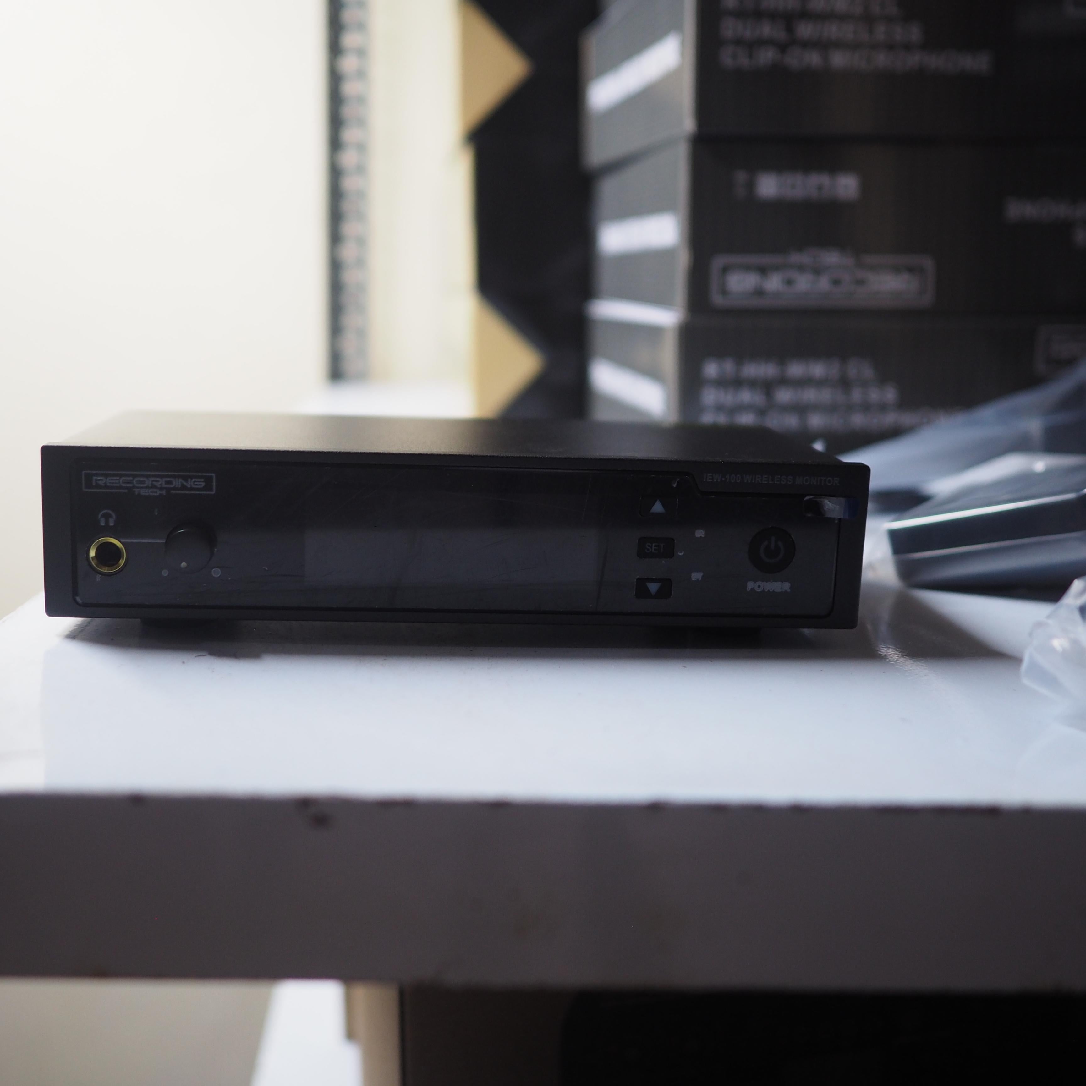 RECORDING TECH IEW-100 Wireless In Ear Monitoring System | IEM IEW100