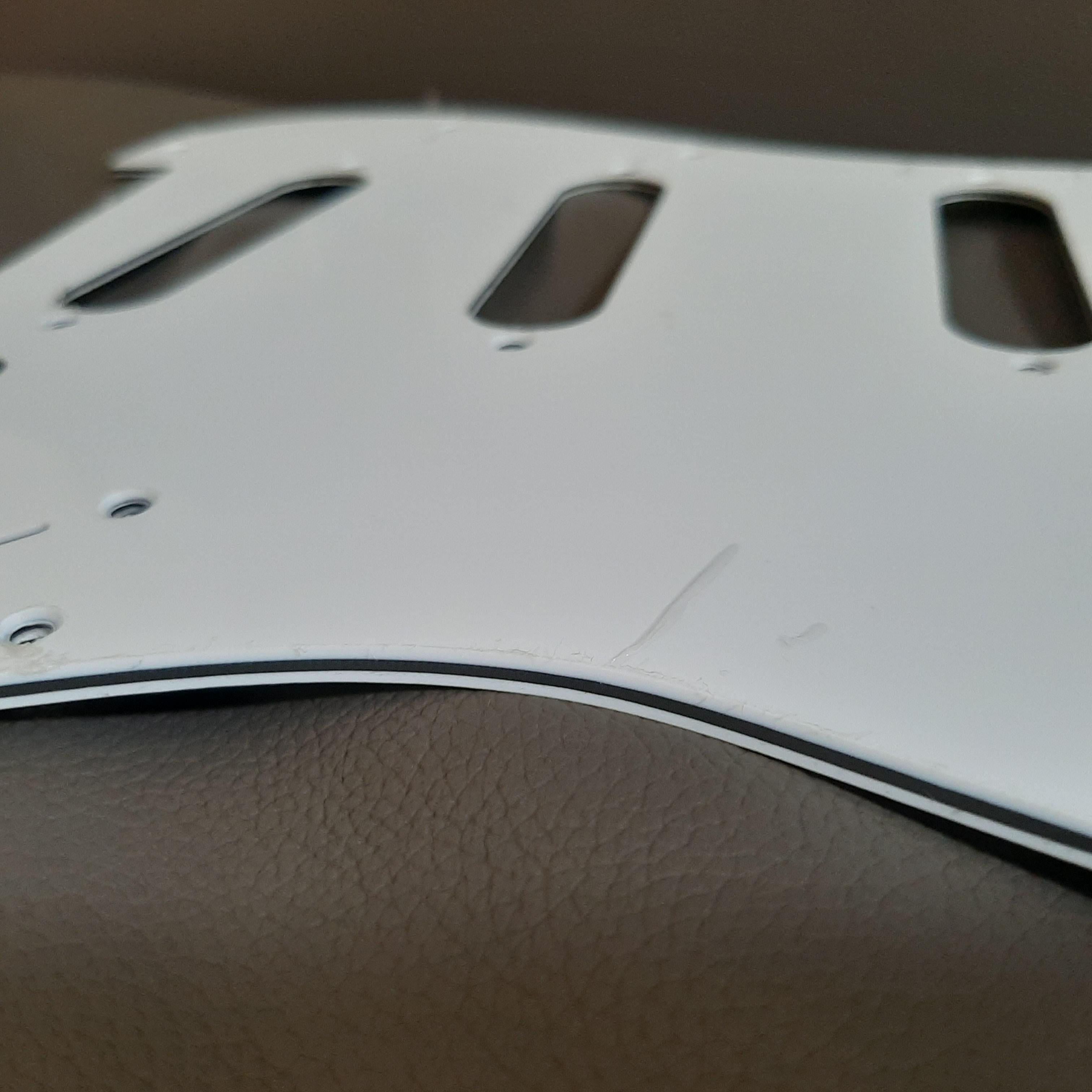 HIGH QUALITY GUITAR STRATOCASTER SSS PICK GUARD