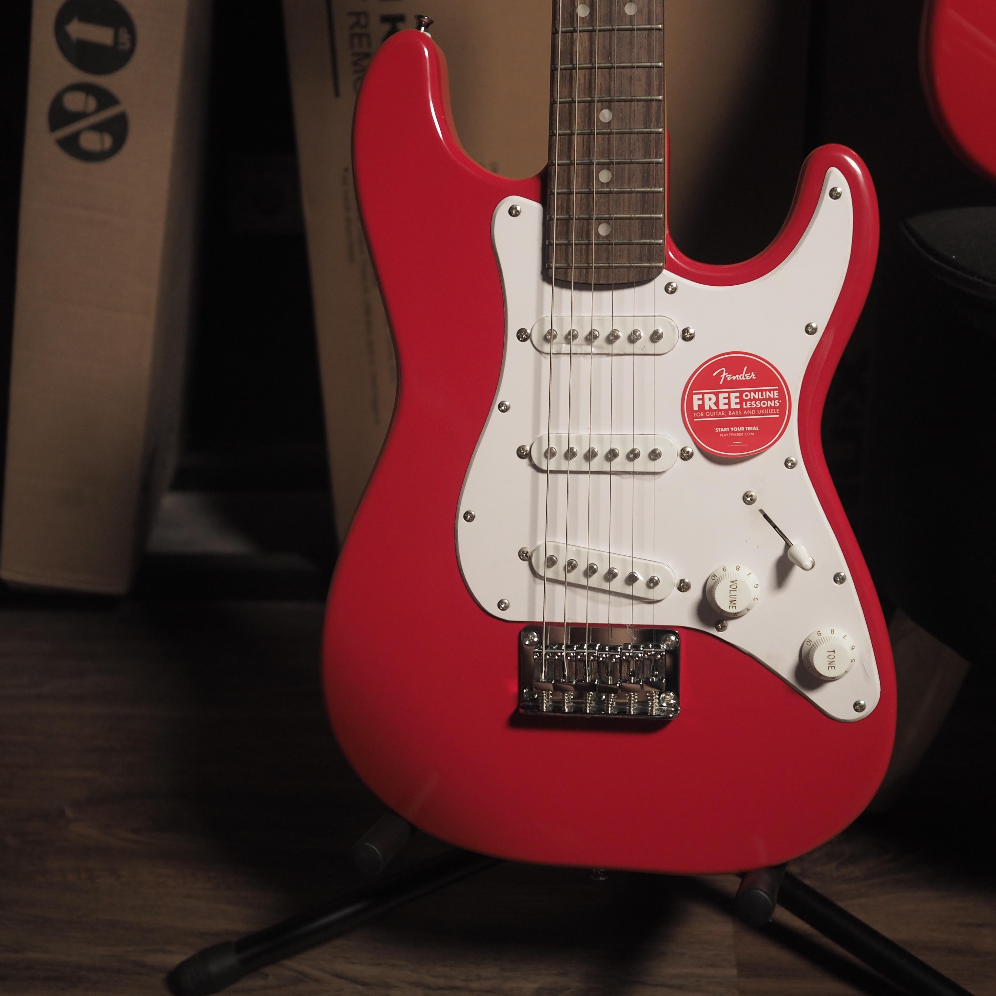 Squier Mini Stratocaster Electric Guitar, | Gitar Elektrik
