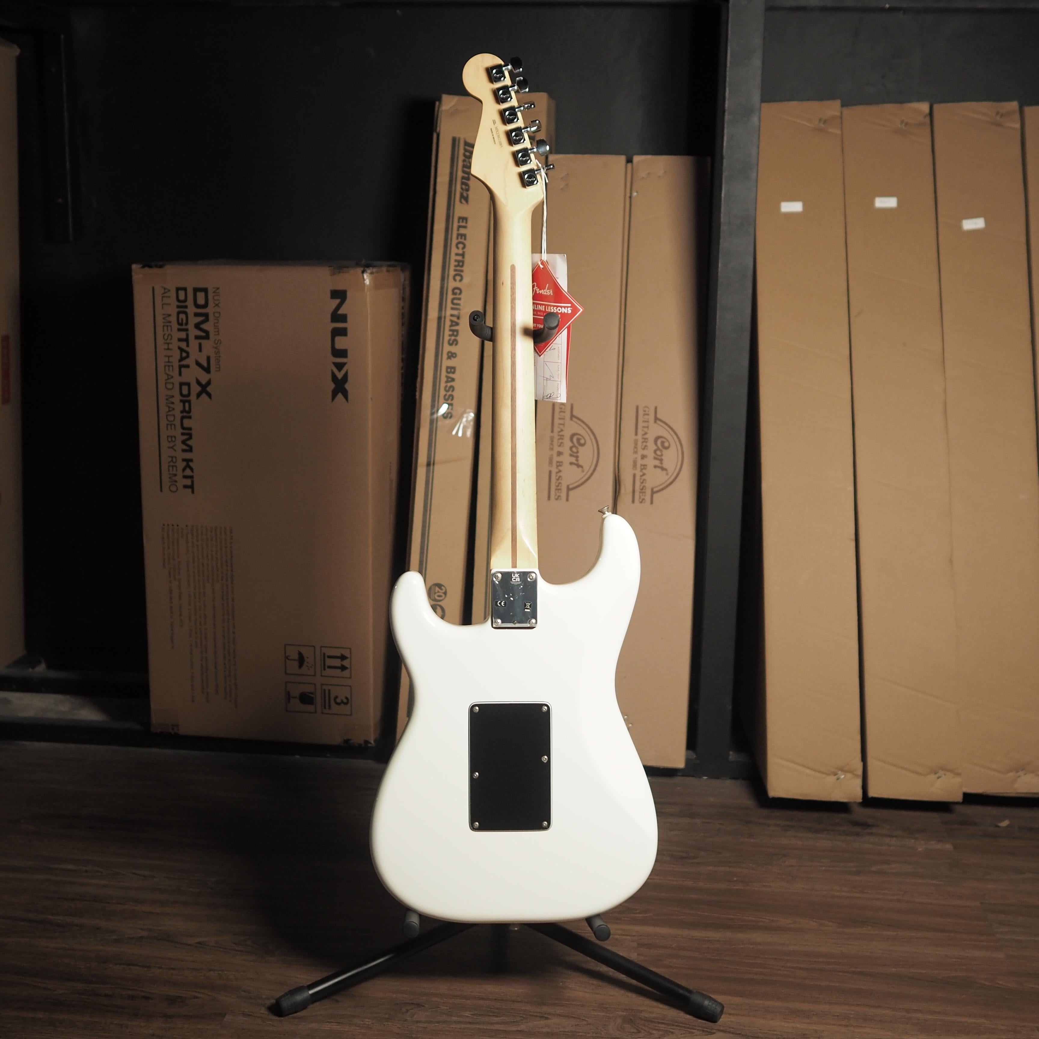 Fender Player HSS Floyd Rose Stratocaster Electric Guitar - Gitar Elektrik