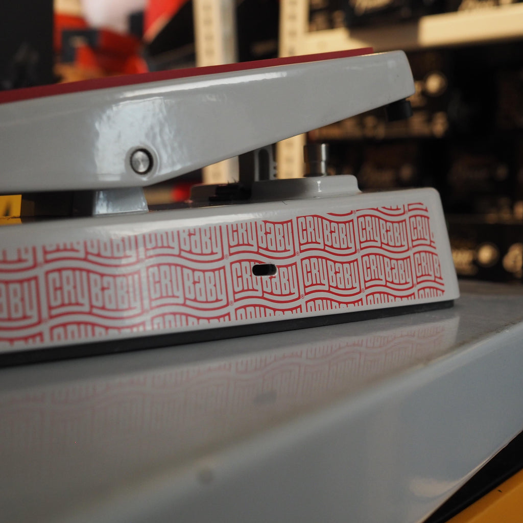 CRY BABY CBJ95SW JUNIOR WAH SPECIAL EDITION WHITE - Wah Efek Pedal
