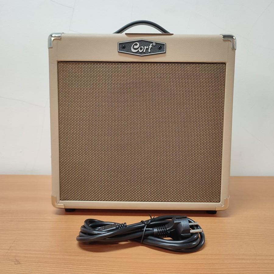 CORT CM15R GUITAR AMPLIFIER