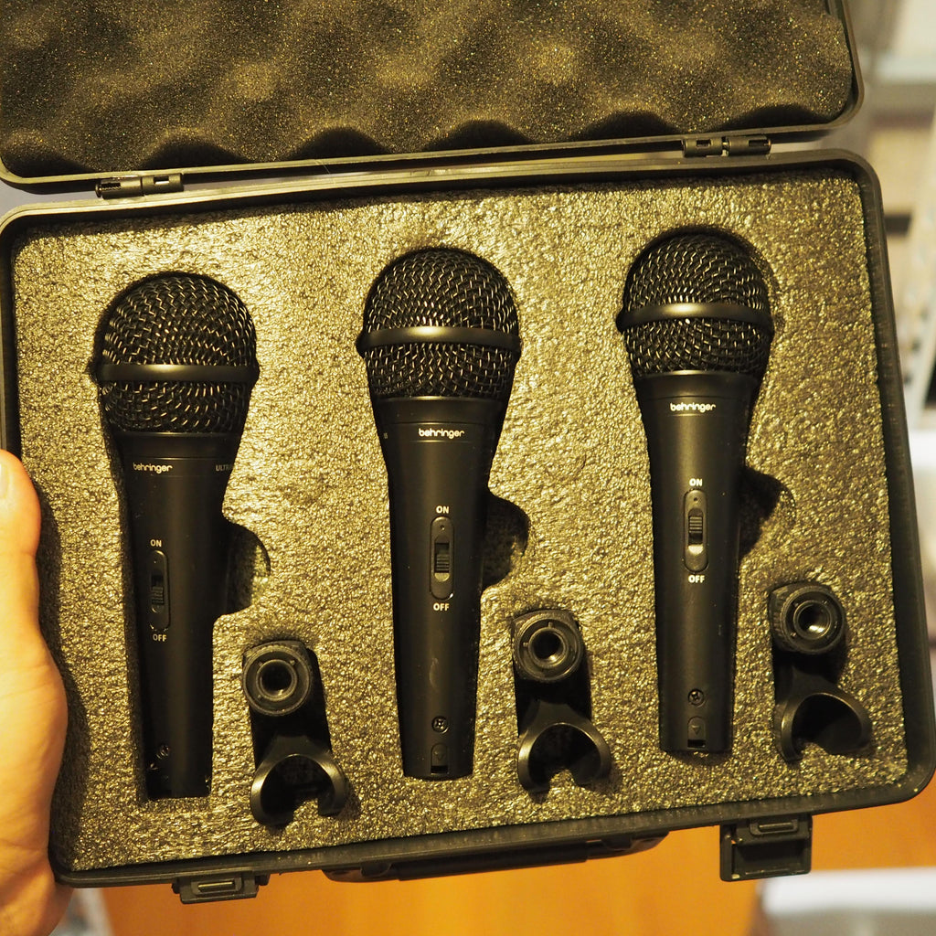 Behringer XM1800S 3 Dynamic Cardioid Vocal and Instrument Microphone