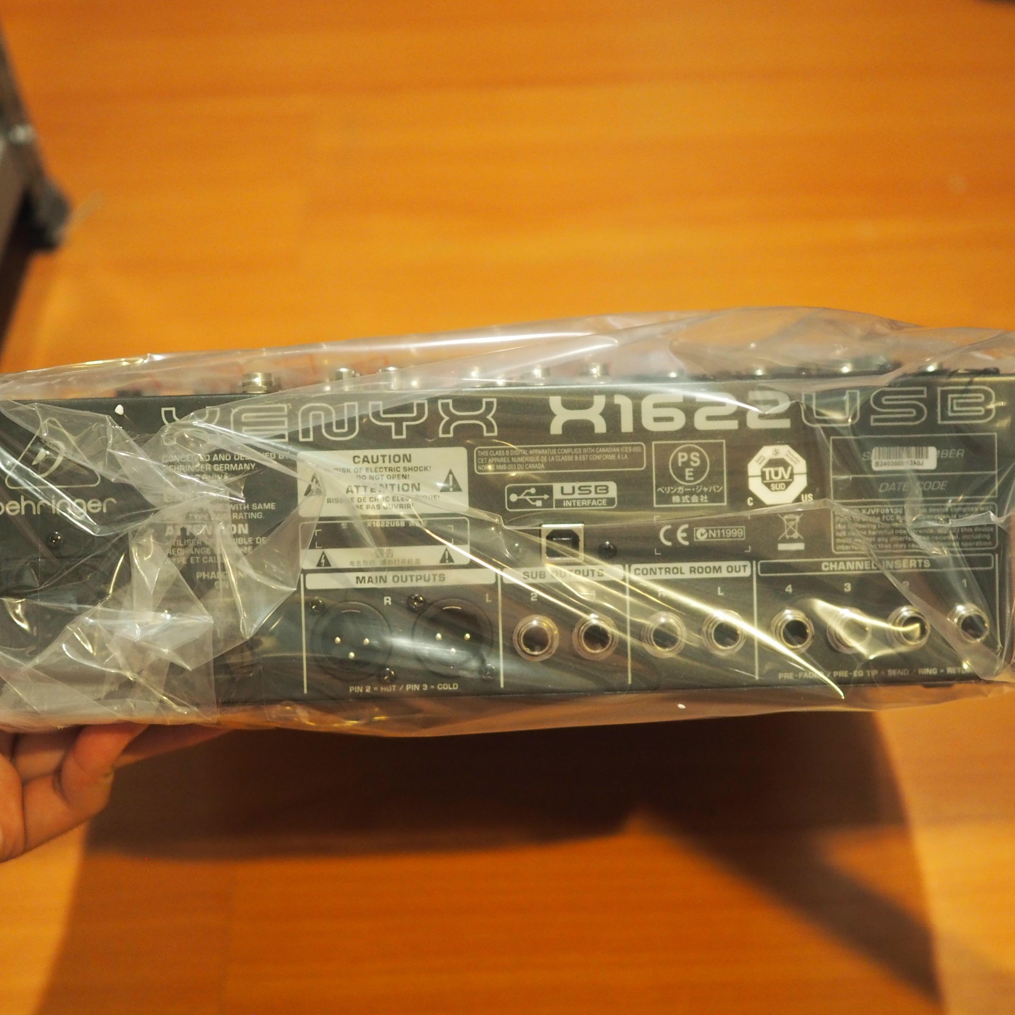 BEHRINGER X1622USB Premium 16 Audio Mixer with XENYX Mic Preamp | 1622