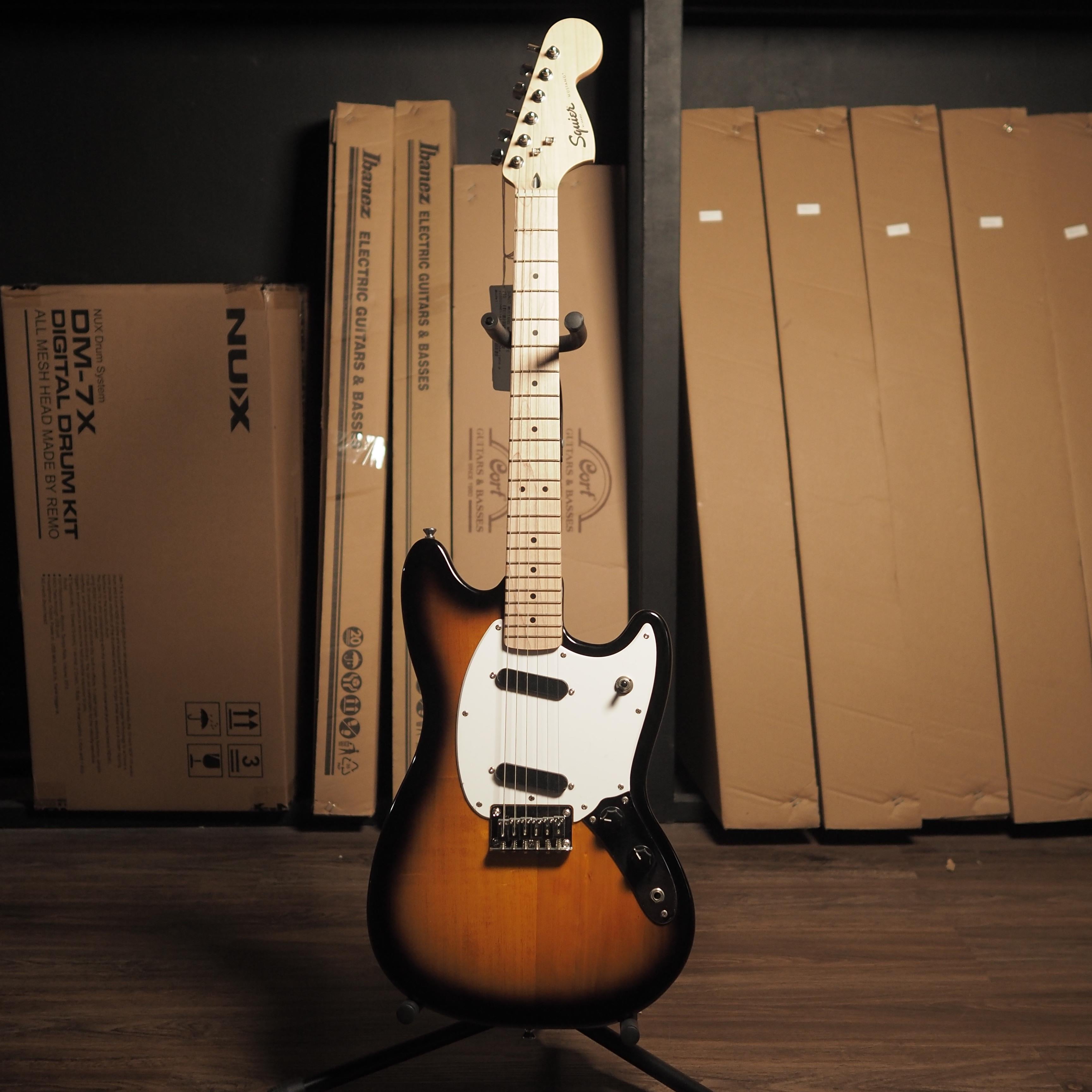 SQUIER SONIC MUSTANG Electric Guitar | Gitar Listrik Elektrik - 2COLOR SUNBURST