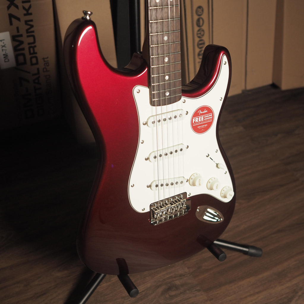 SQUIER STRATOCASTER CLASSIC VIBE 60s Electric Guitar | Gitar Listrik