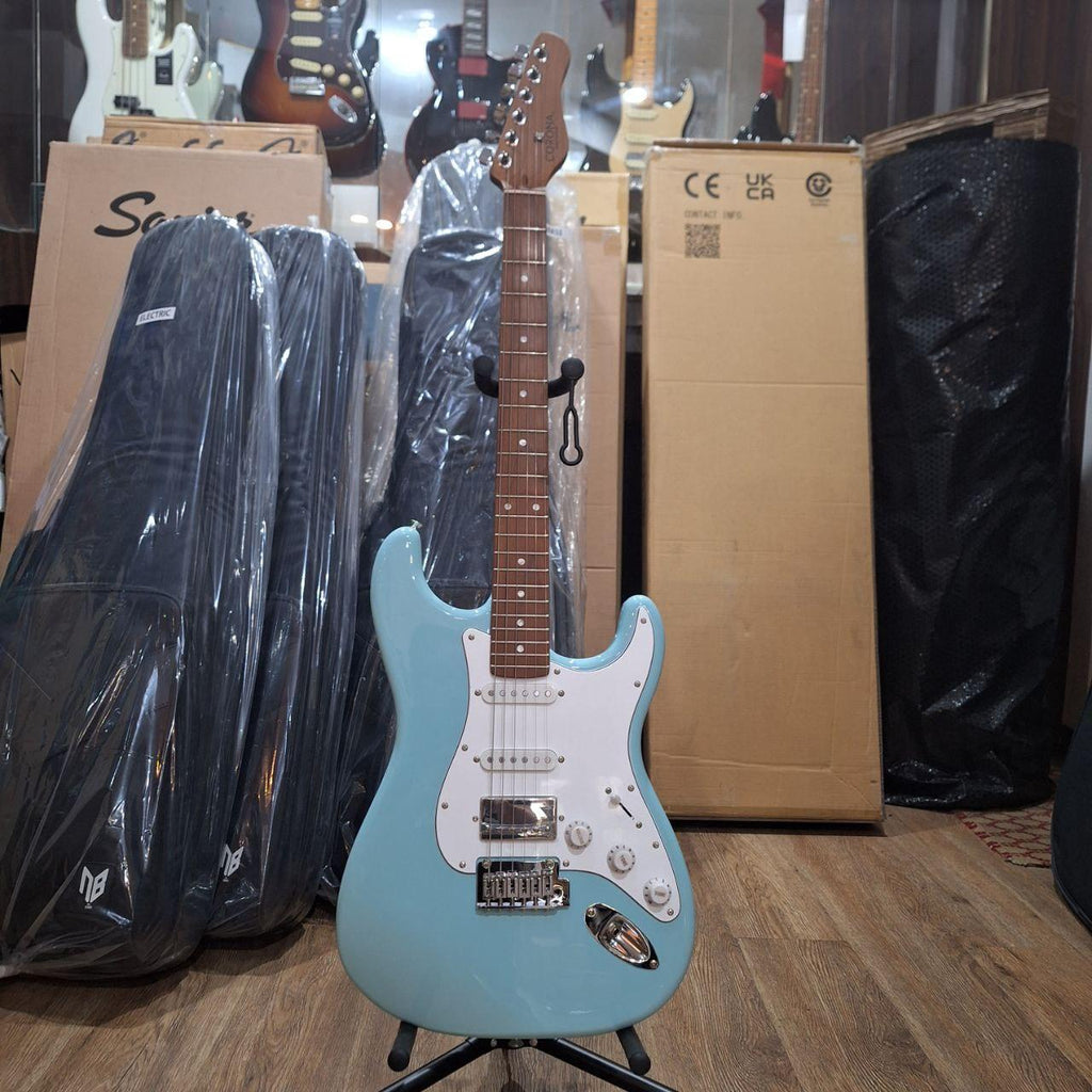 Corona Standart Plus ST Electric Guitar with Case - Gitar Listrik