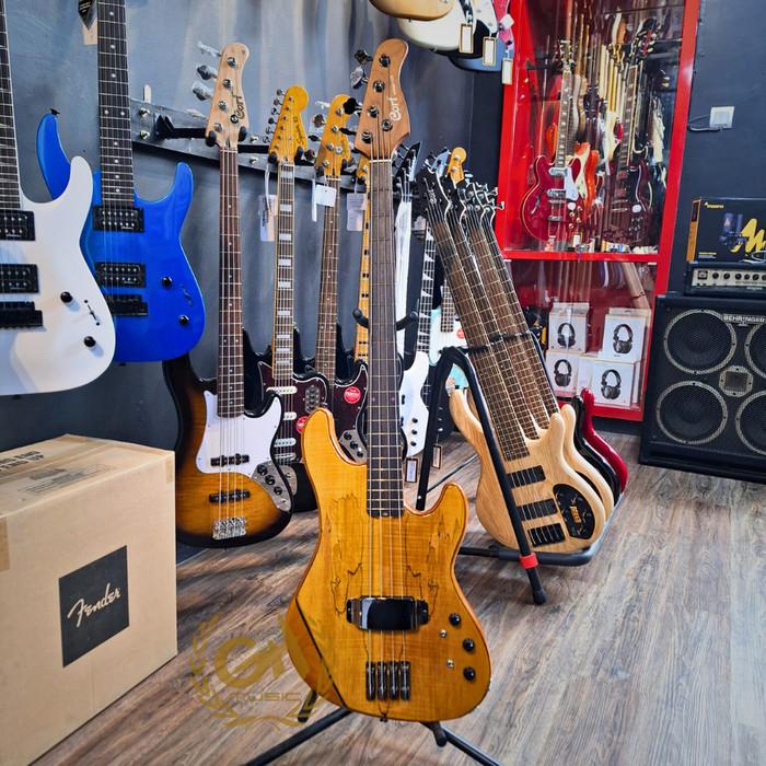 CORT MYISTER Thomas Ramdhan GIGI Signature Electric Bass