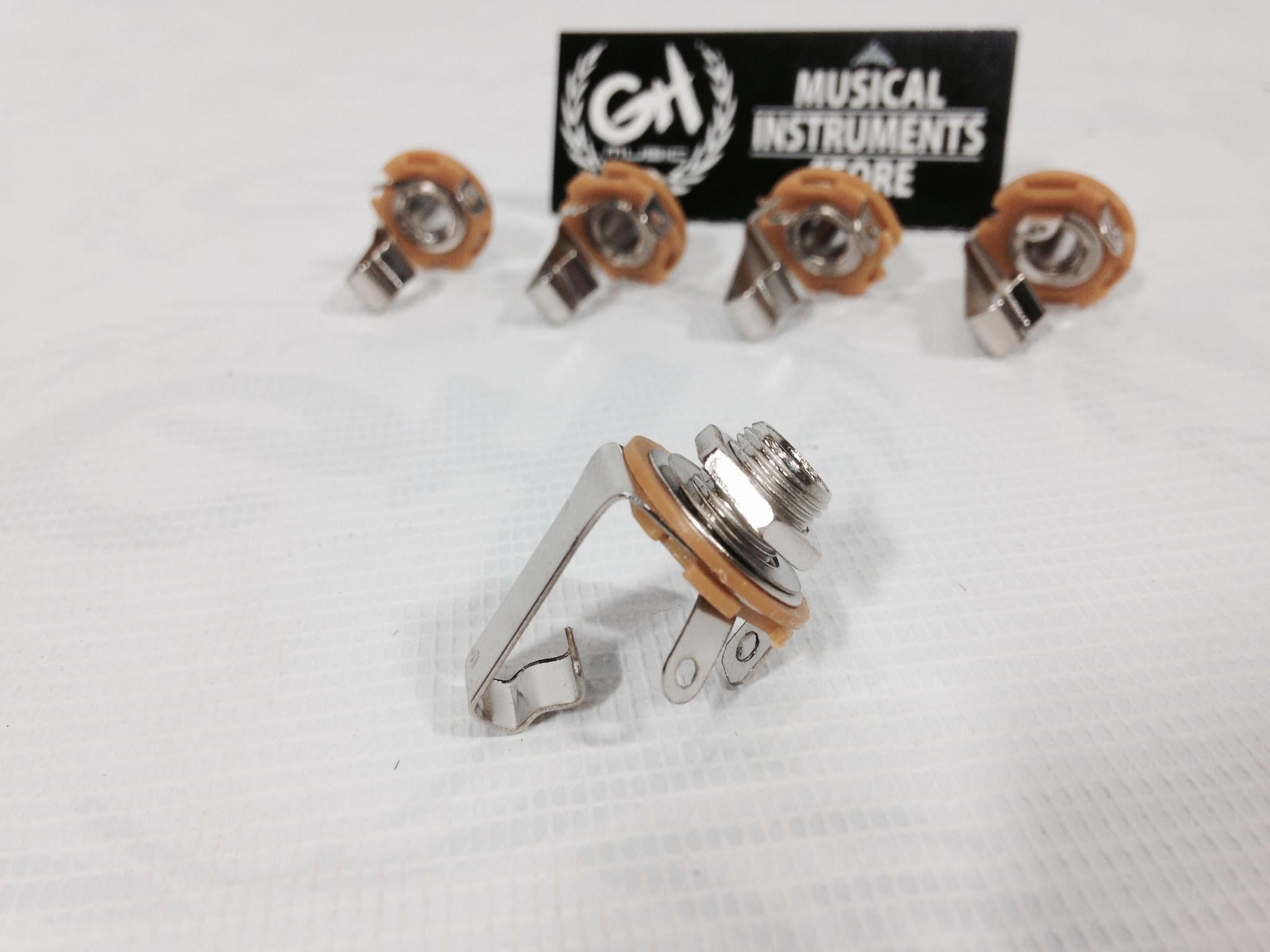 ROUND JACK GUITAR/BASS