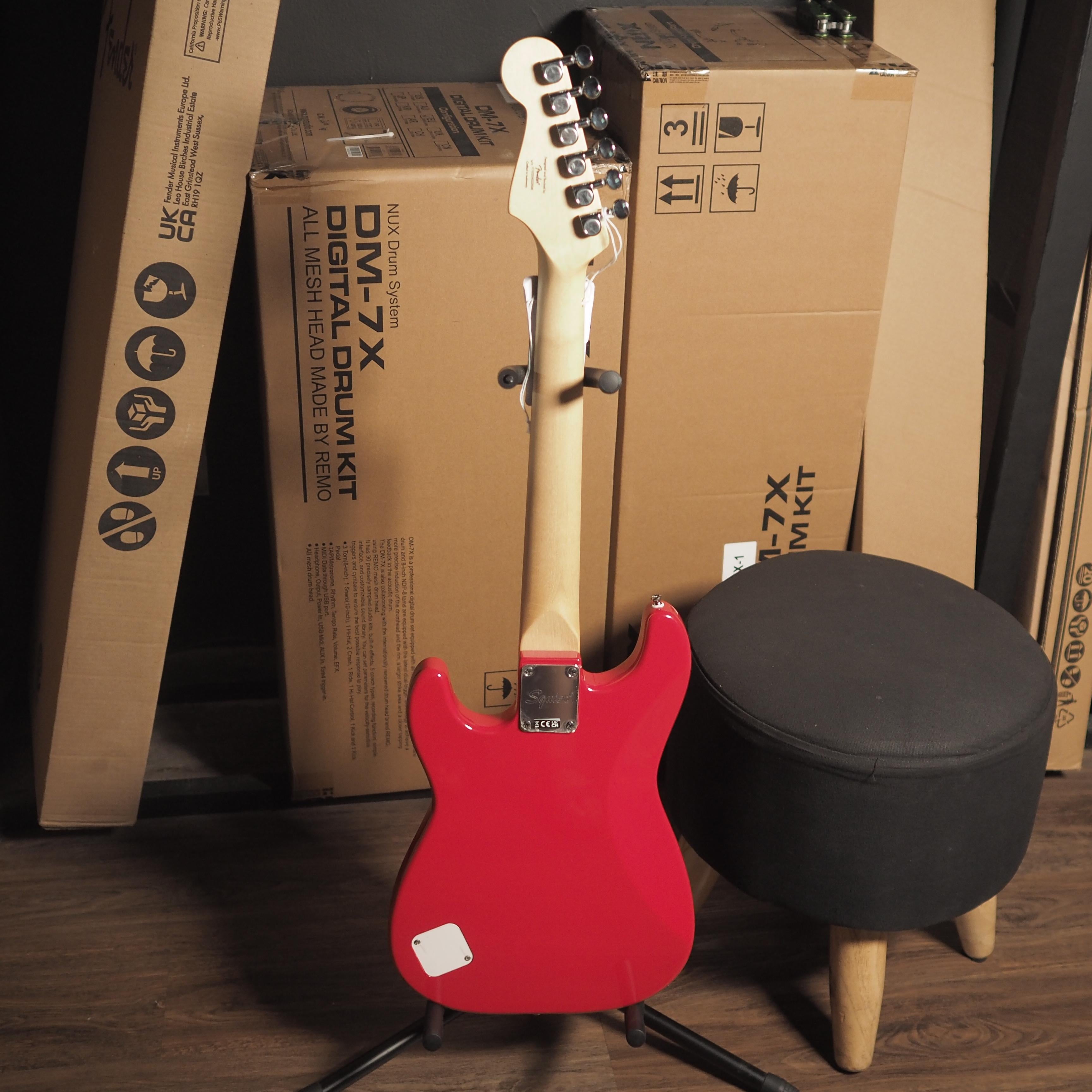 Squier Mini Stratocaster Electric Guitar, | Gitar Elektrik