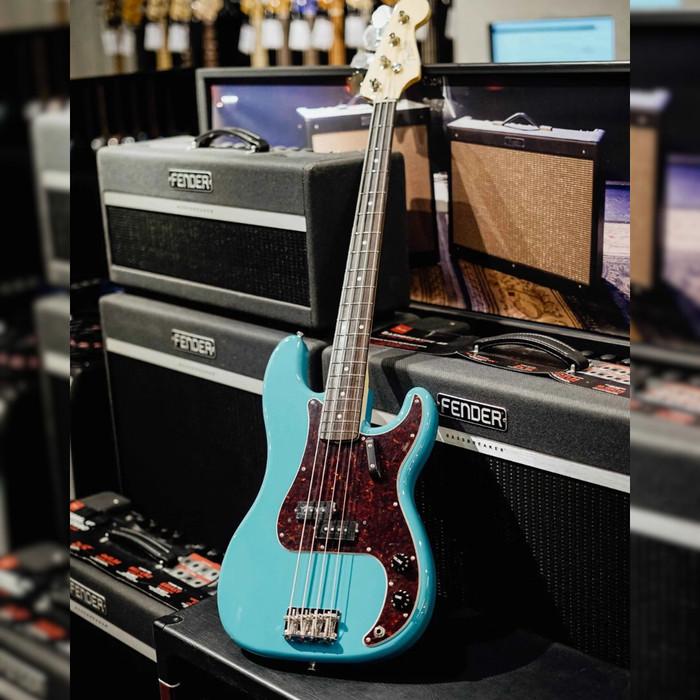 FENDER PRECISION BASS ADAM SO7 Signature Japan