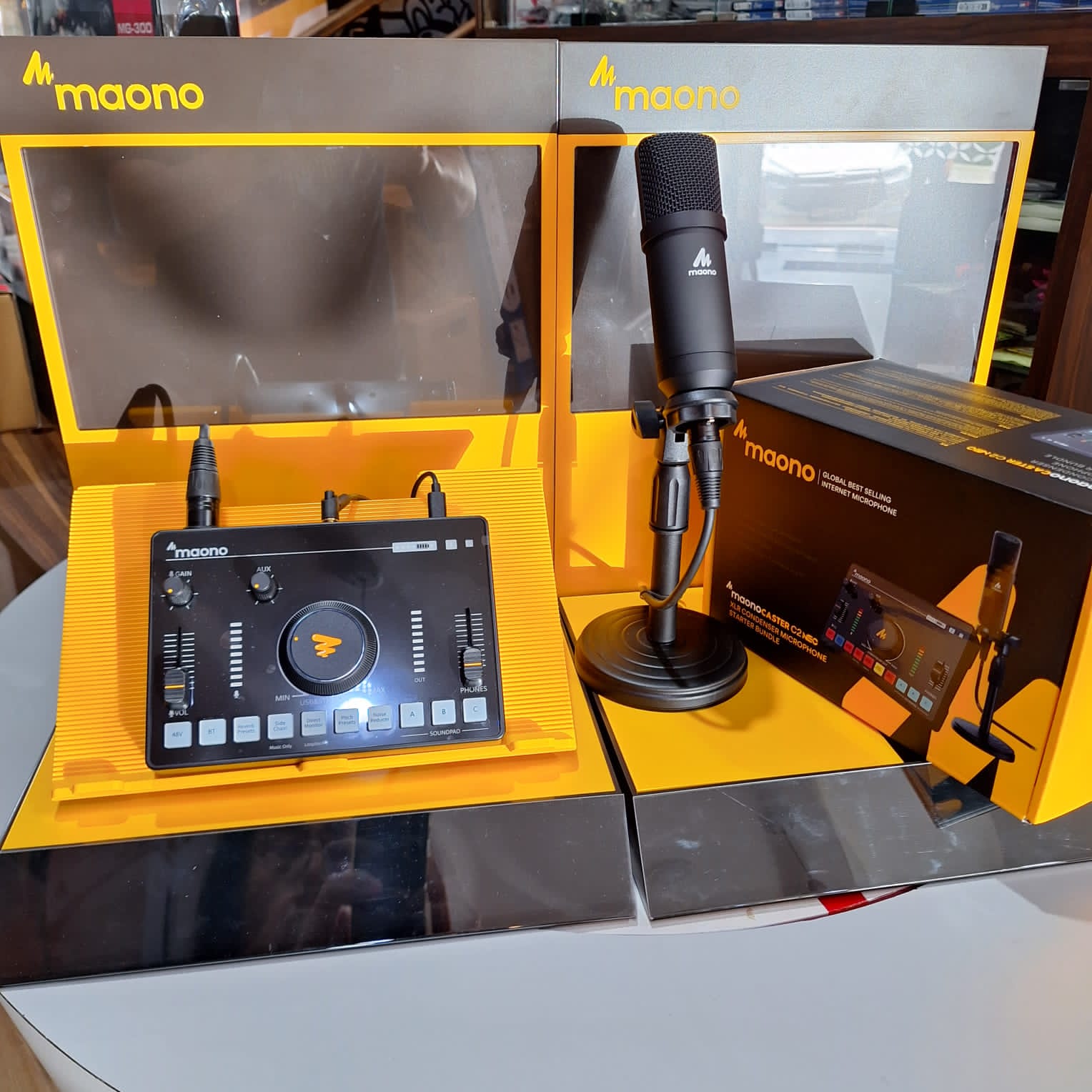 MAONO AMC2 A NEO Set Bundle Live Streaming Audio Mixer & Sound Card