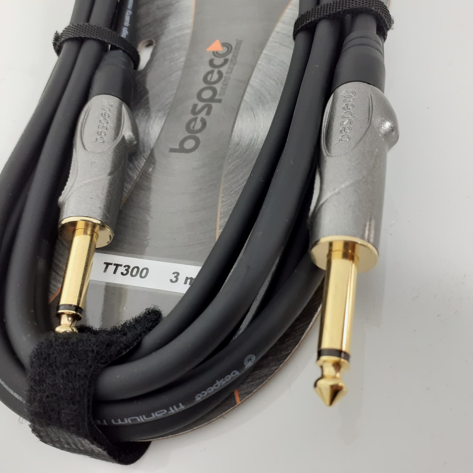 Bespeco TT300 Tintanium Tech Gold Plated Kabel Instrumen 3 Meter