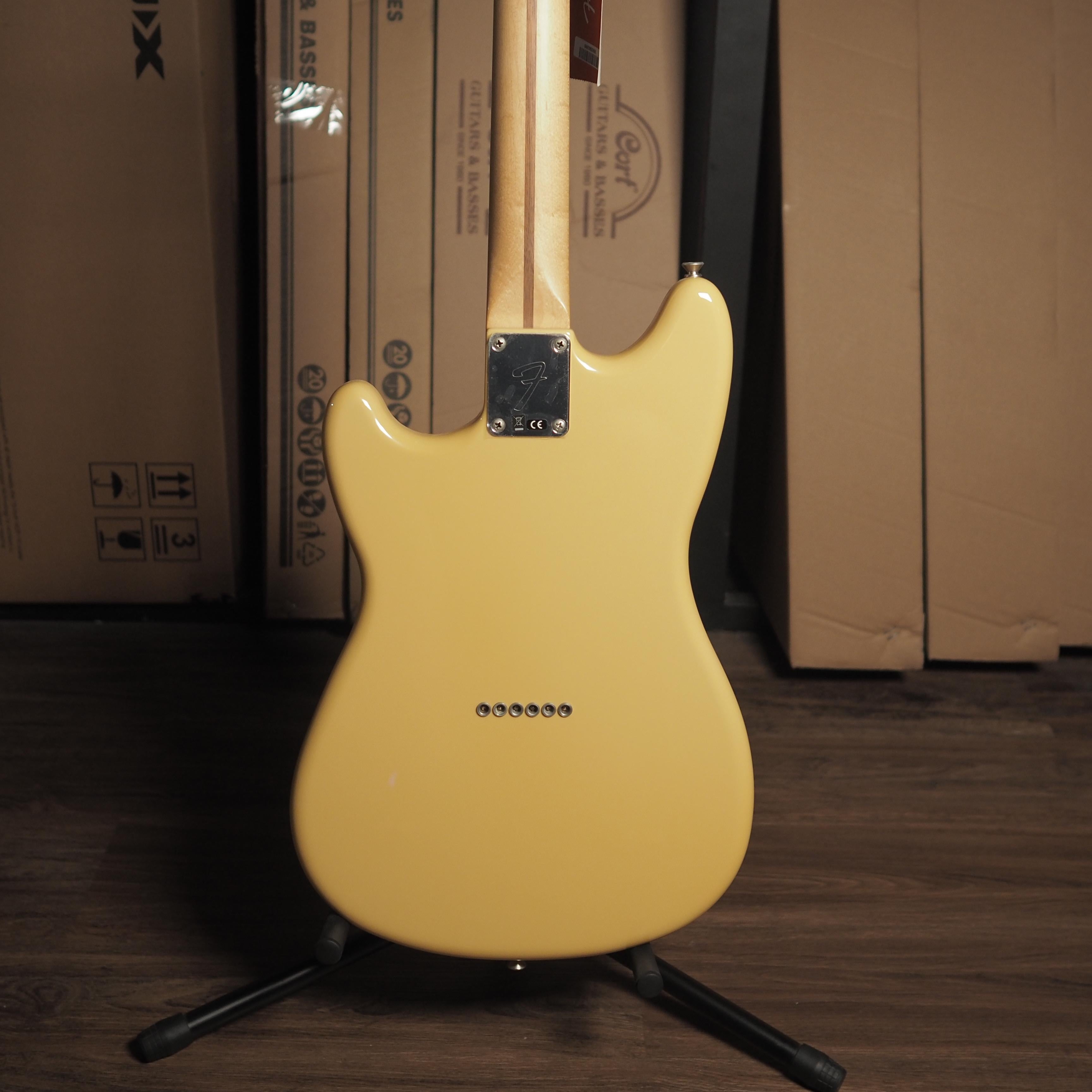 FENDER DUO SONIC ELECTRIC GUITAR MAPLE FB - Gitar Elektrik