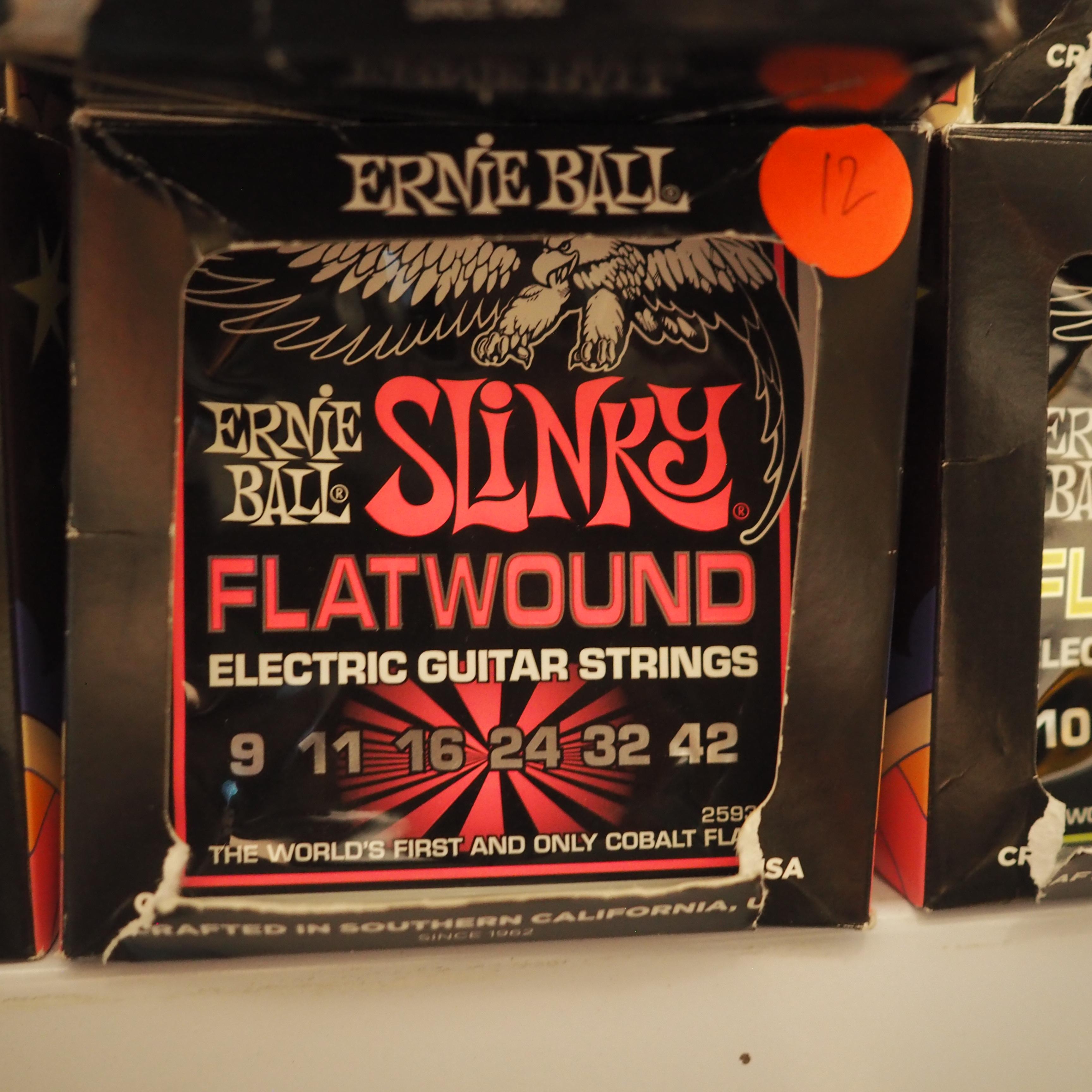 Ernie Ball 2593 Super Slinky Flatwound Electric Guitar Strings 9-42
