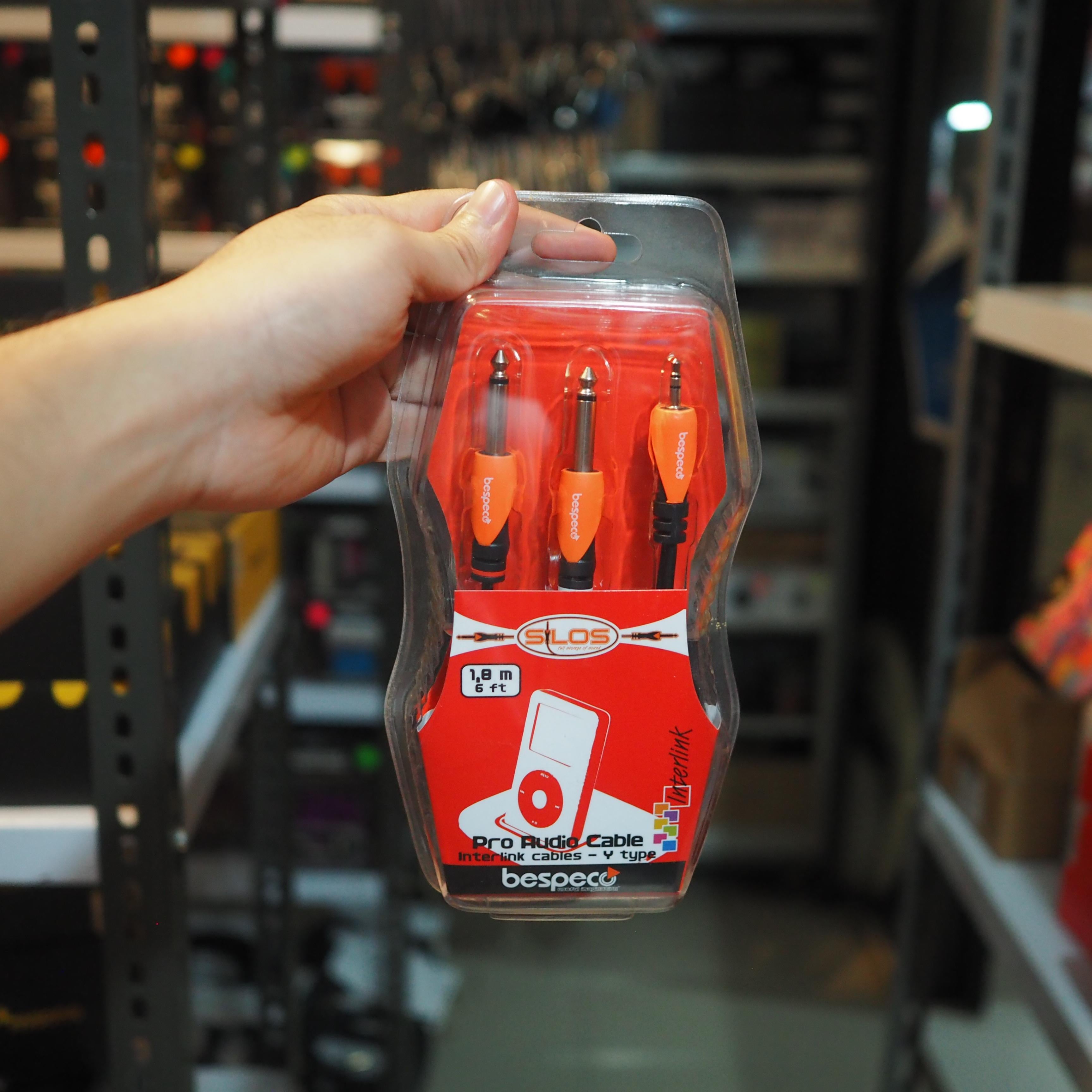 Kabel Bespeco SLYMSJ Silos Series 3,5mm TRS to Dual 1/4 TS Stereo