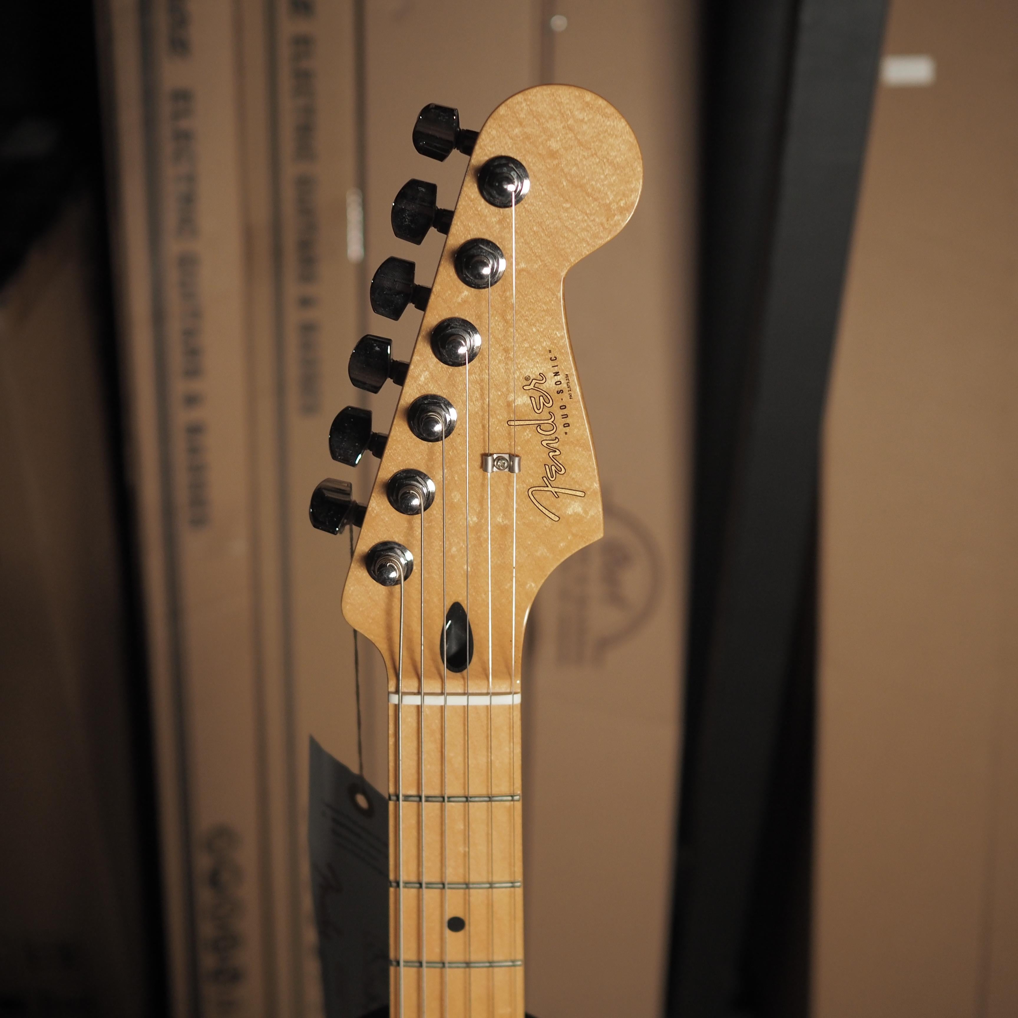 FENDER DUO SONIC ELECTRIC GUITAR MAPLE FB - Gitar Elektrik
