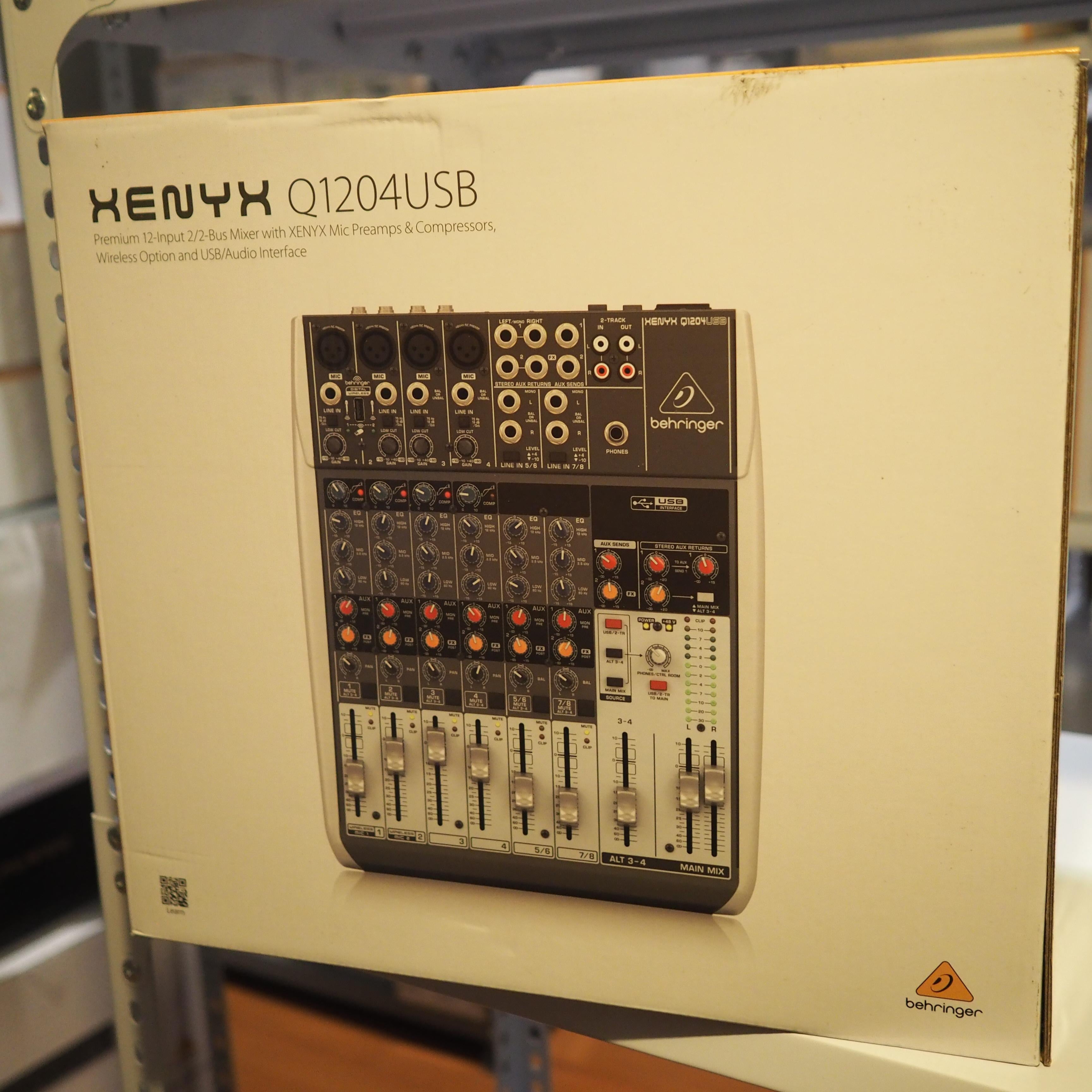 BEHRINGER XENYX Q1204 MIXER WITH AUDIO INTERFACE