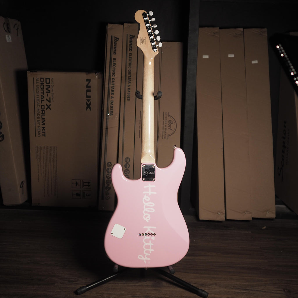 Squier Hello Kitty Limited Edition Stratocaster Electric Guitar, Maple FB | Gitar Elektrik Original by Fender Asli