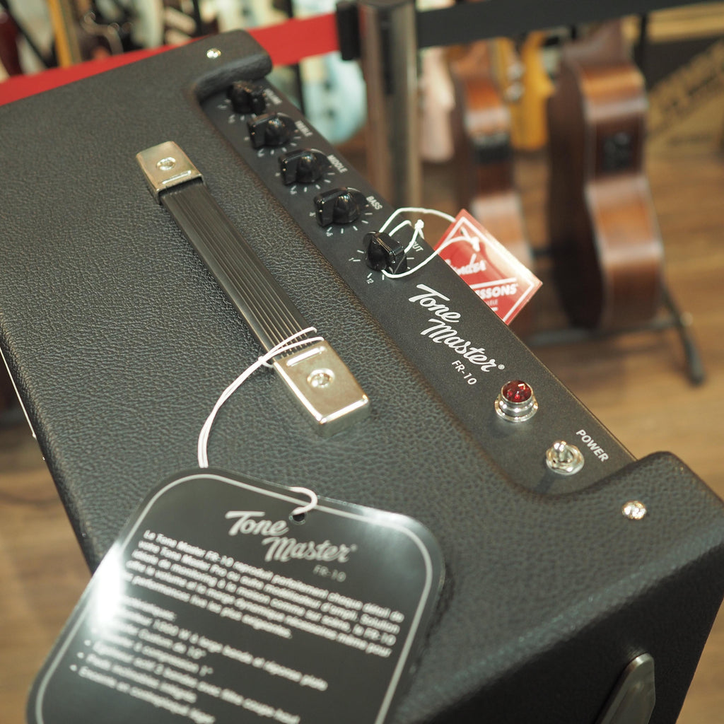 Fender Tone Master FR-10 Guitar Cabinet Amplifier - Ampli Gitar FR10 Original Asli