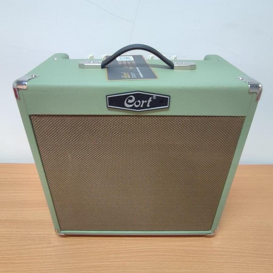 CORT CM15R GUITAR AMPLIFIER