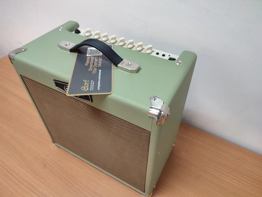 CORT CM30RV 30watt Guitar Amplifier | Ampli Gitar CM30 RV