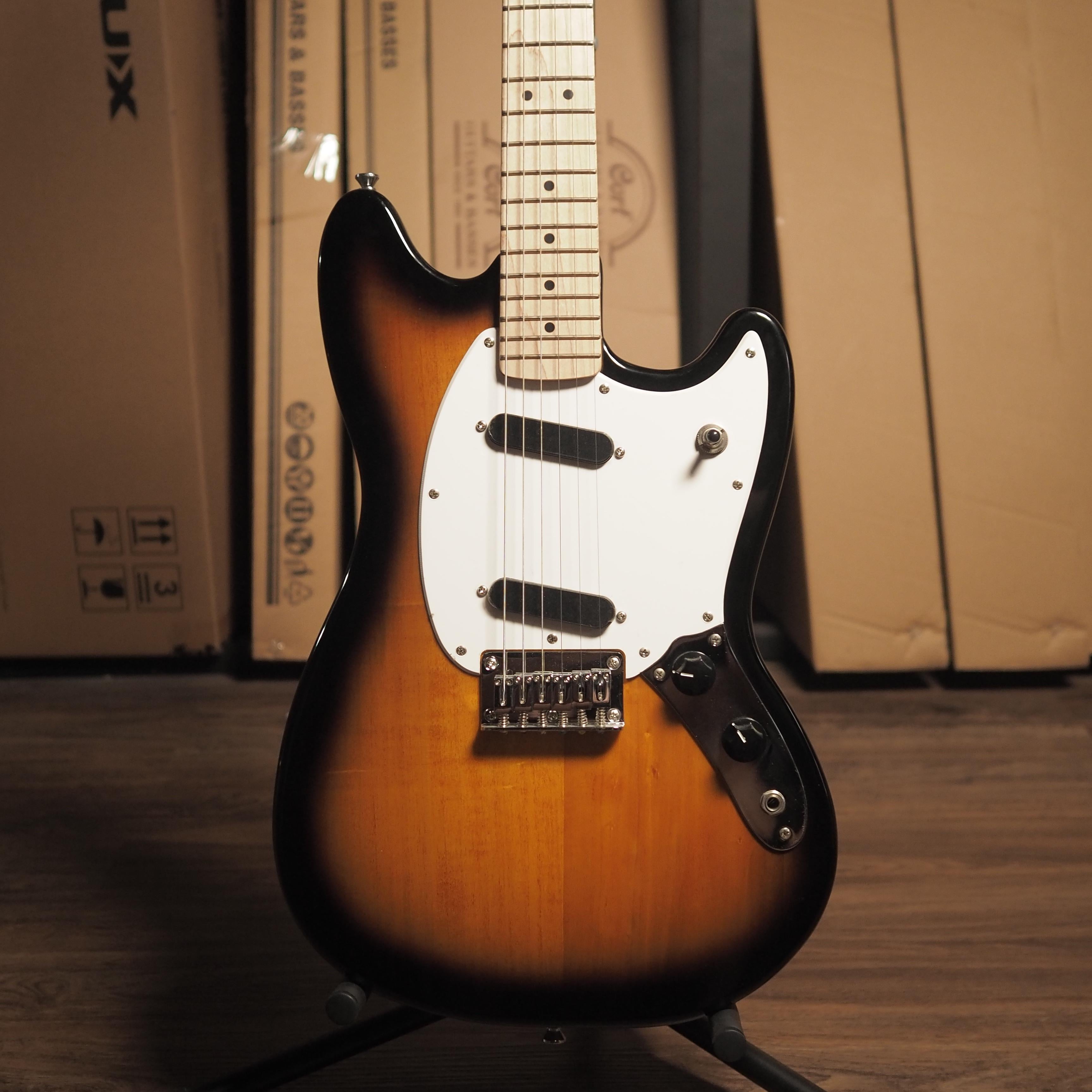 SQUIER SONIC MUSTANG Electric Guitar | Gitar Listrik Elektrik - 2COLOR SUNBURST