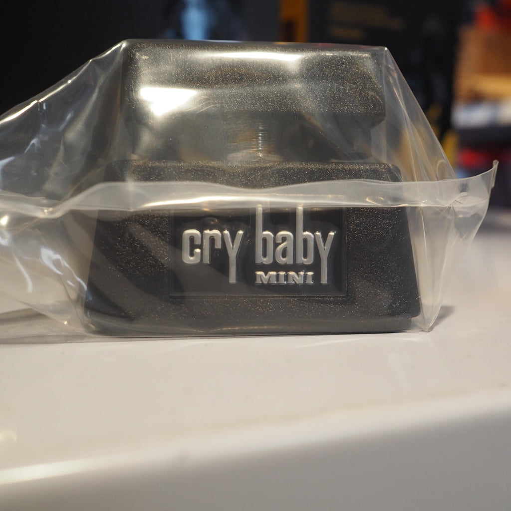 Jim Dunlop CBM95 Cry Baby Mini Wah Guitar Effects Pedal