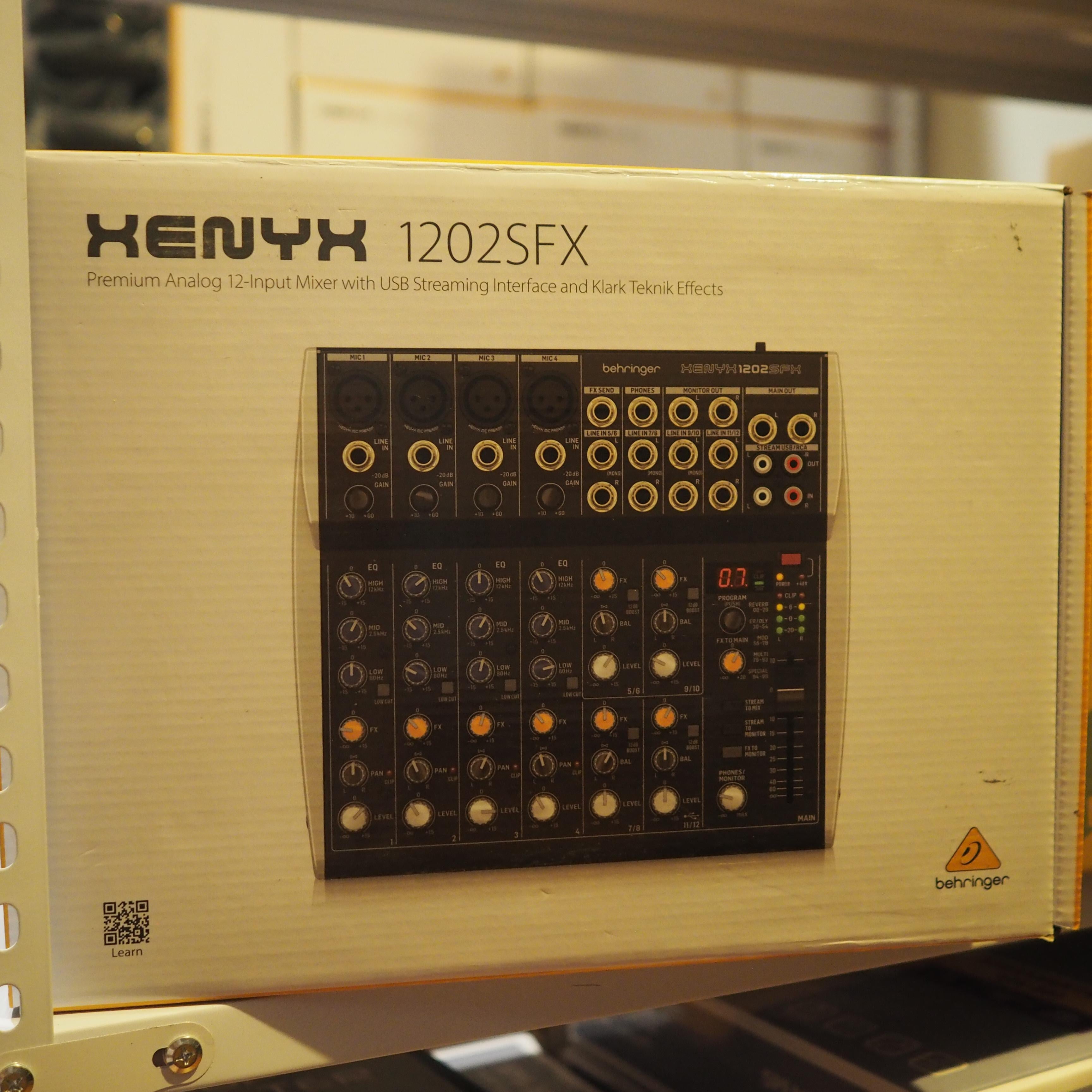 BEHRINGER XENYX 1202SFX Audio Mixer with USB Streaming Interface