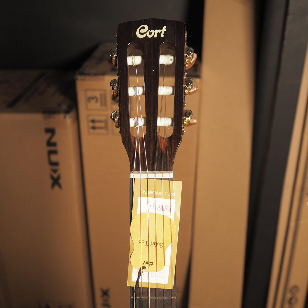 Cort CEC-7 Nylon Classical Guitar - Gitar Akustik Klasik CE-C7